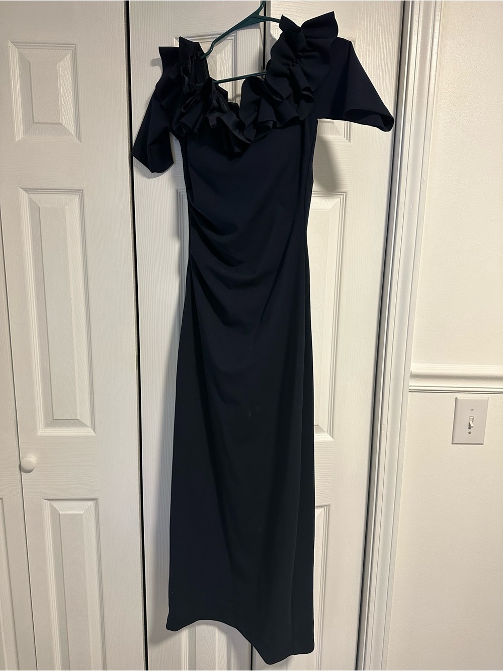 Xscape Black Ruffle-Shoulder Maxi Dress